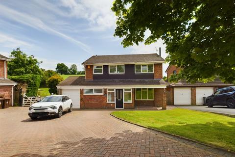 4 bedroom detached house for sale, Chestnut Close, Tean