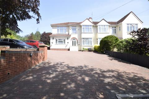 4 bedroom semi-detached house to rent, Riding Barn Hill, BRISTOL BS30