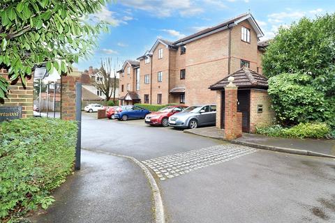 1 bedroom flat for sale, Mount Hermon Road, Surrey GU22