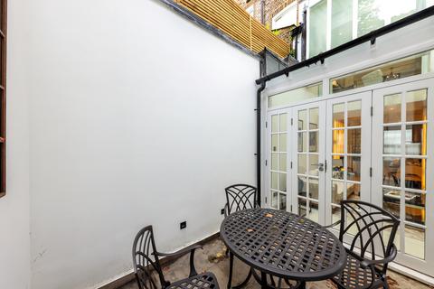5 bedroom terraced house to rent, Trevor Place, London