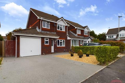 3 bedroom detached house for sale, Marabout Close, Christchurch