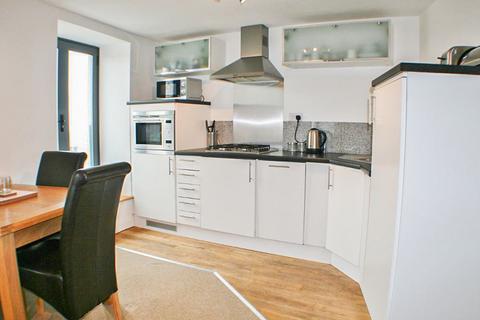 1 bedroom apartment to rent, Queens Road, Penarth CF64