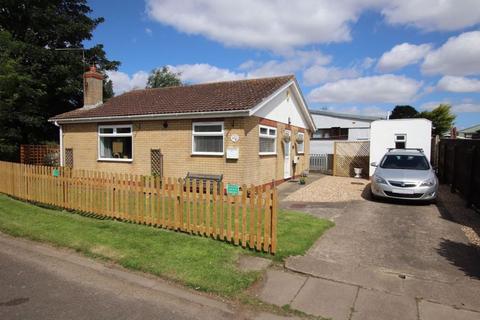 2 bedroom chalet for sale, MAIN ROAD, HUMBERSTON FITTIES