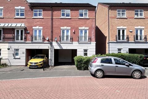 3 bedroom townhouse for sale, Oxford Way, Tipton