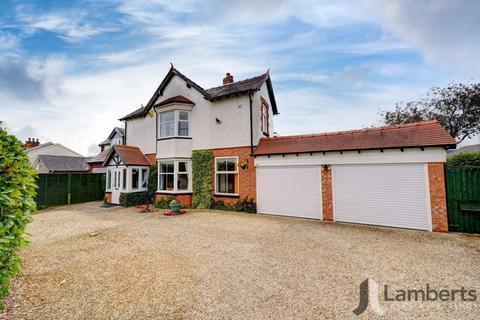 5 bedroom detached house for sale, Alcester Road, Studley