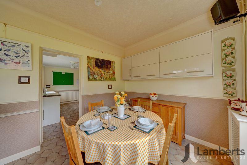 Breakfast Room