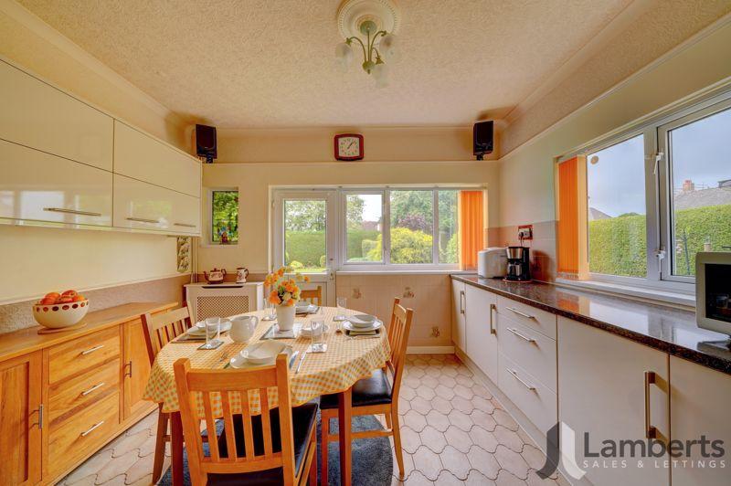 Breakfast Room