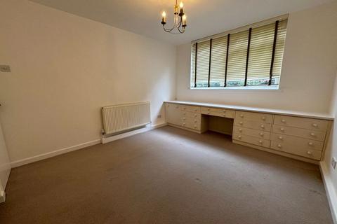 2 bedroom apartment for sale, Montgomery Road, Edgware