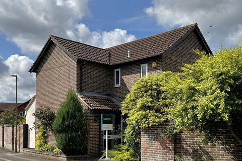 4 bedroom detached house for sale, Warmans Close, Wantage