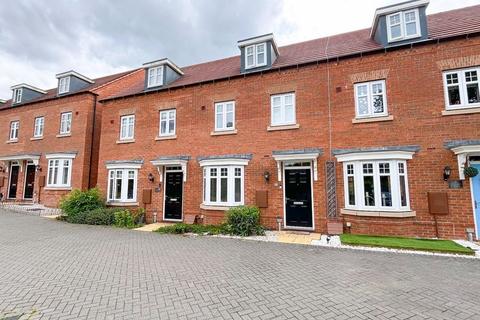 3 bedroom terraced house for sale, Hall Lane, Burton-On-Trent, DE15 9PW