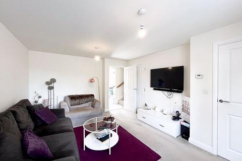 8 Hall Lane, Drakelow, Burton-on-trent, DE15 9PW