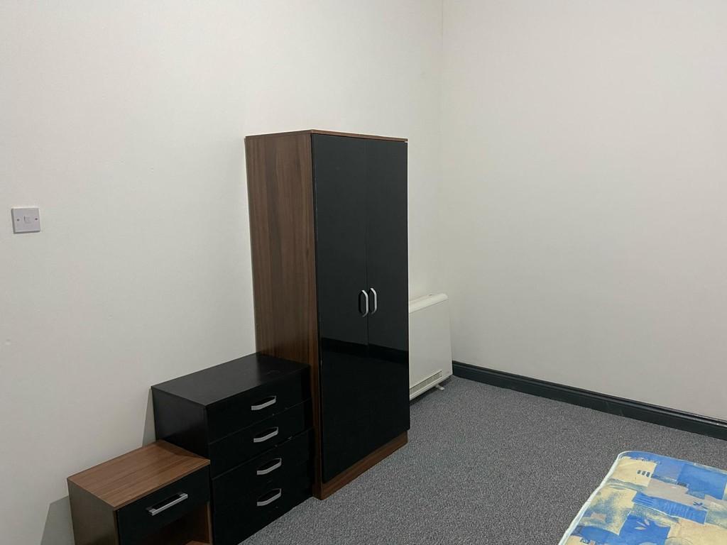 Apartment in Manchester, Greater Manchester - View 2