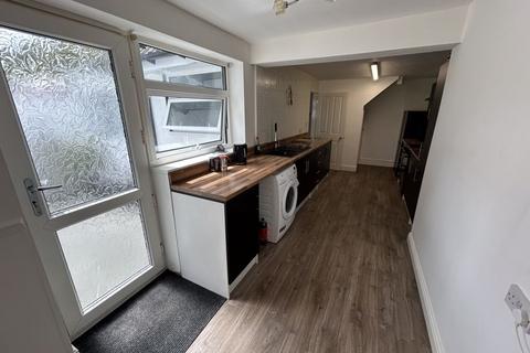 3 Isgoed, Conwy, LL32 8UF
