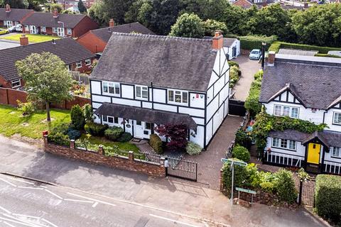 5 bedroom detached house for sale, Walsall Road, Great Wyrley, WS6 6AE