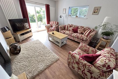 3 bedroom detached house for sale, Pabo Lane, Llandudno Junction