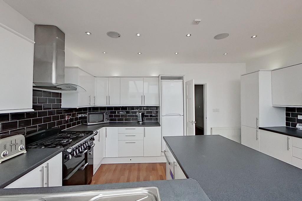 128 Rectory Road INSIDE-45