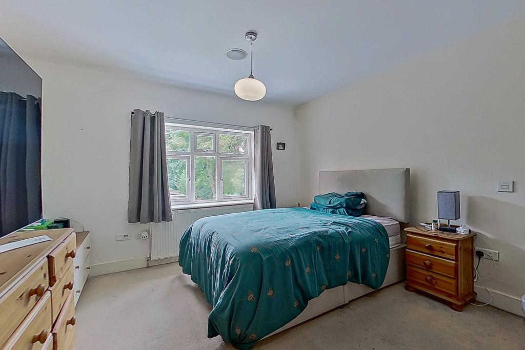 128 Rectory Road INSIDE-19