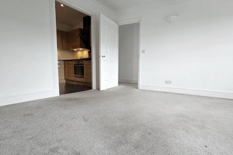 2 bedroom flat for sale, Arragon Road, Central Twickenham