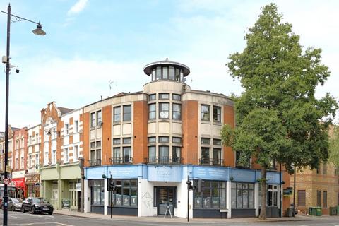 2 bedroom flat for sale, Arragon Road, Central Twickenham