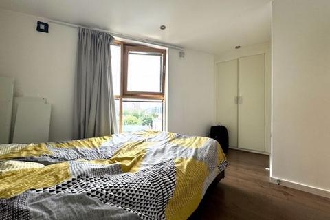 1 bedroom apartment to rent, Borough Road, SE1