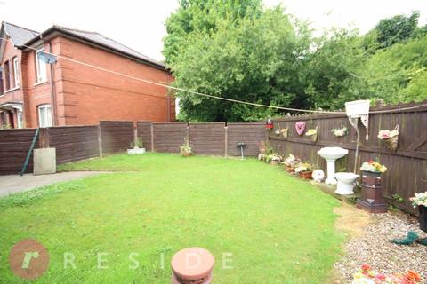 2 bedroom townhouse for sale, Firgrove Gardens, Rochdale OL16
