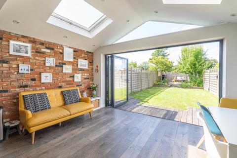 23 Oakdene Close, Brockham, Betchworth, RH3 7JZ