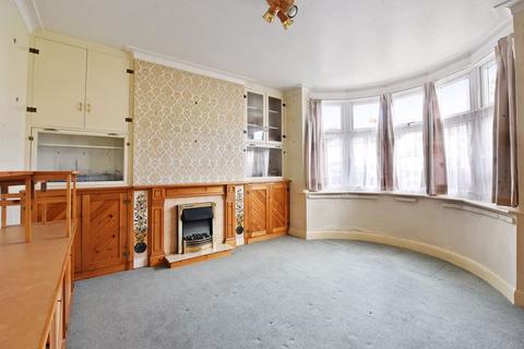 4 bedroom semi-detached house for sale, Headstone Lane, Harrow