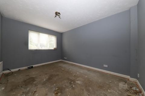 2 bedroom flat for sale, St. Peters Close, Rickmansworth WD3