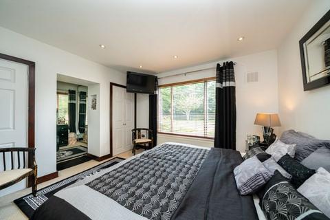 3 bedroom detached house for sale, Dimmocks Lane, Rickmansworth WD3