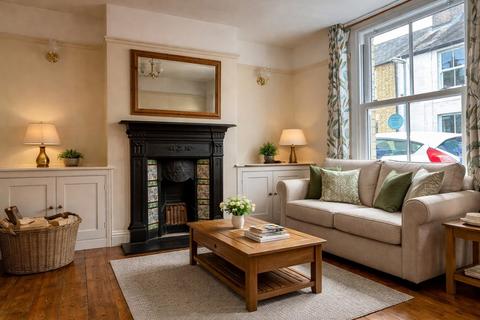 2 bedroom end of terrace house to rent, York Street, Cambridge CB1