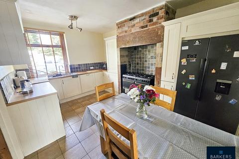 3 bedroom end of terrace house for sale, Craven Lane, Gomersal