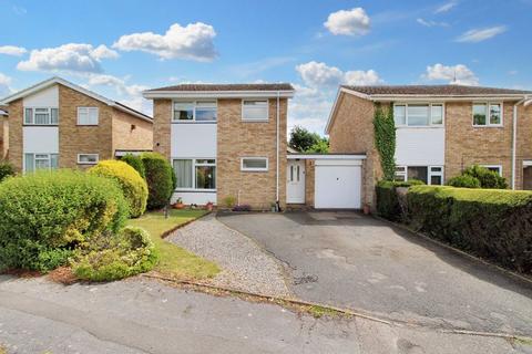 3 bedroom detached house for sale, Mulberry Court, Holmer Green HP15