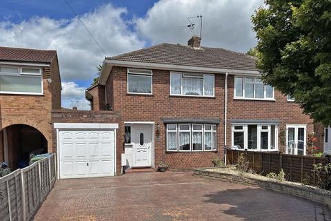 3 bedroom semi-detached house for sale, Sandringham Road, WOMBOURNE