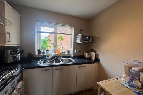 2 bedroom terraced house to rent, Ellicks Close, Bristol