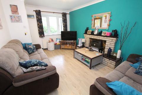 3 bedroom terraced house for sale, Foxdale Drive, Brierley Hill DY5