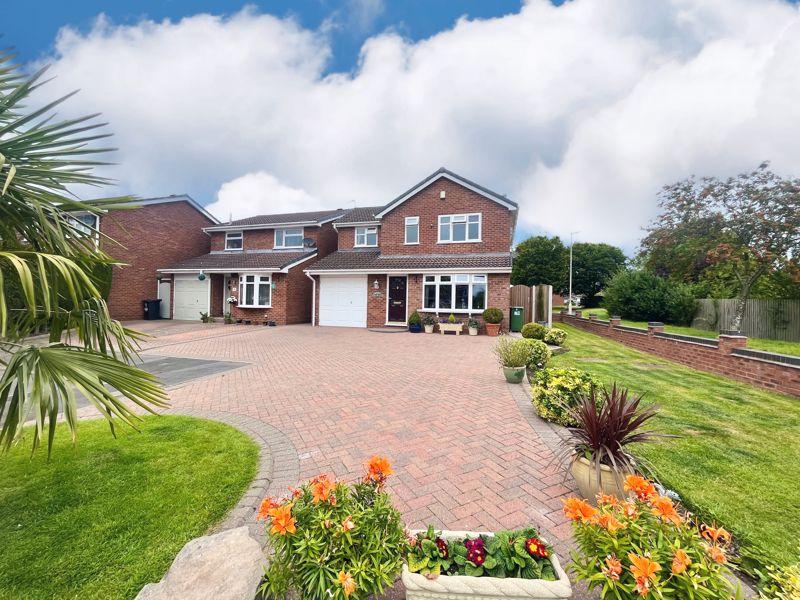 Brayford Avenue, Brierley Hill DY5 4 bed detached house for sale £425,000