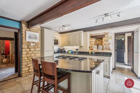 6 bedroom barn conversion for sale, Locks Barn, Canal Road, Oxfordshire OX5