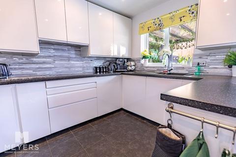 3 bedroom townhouse for sale, St. Georges Drive, Bournemouth, BH11