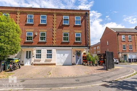 3 bedroom townhouse for sale, St. Georges Drive, Bournemouth, BH11