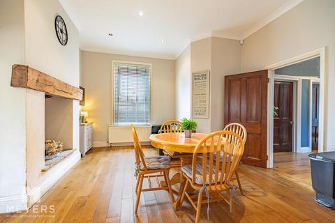 16 Iddesleigh Road, Bournemouth, BH3 7JR