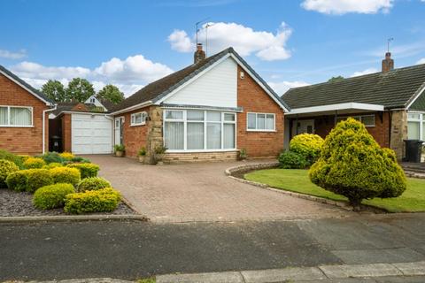 2 bedroom detached bungalow for sale, Regent Close, Kingswinford DY6