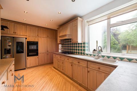 5 bedroom detached house for sale, Chase Road, London, N14