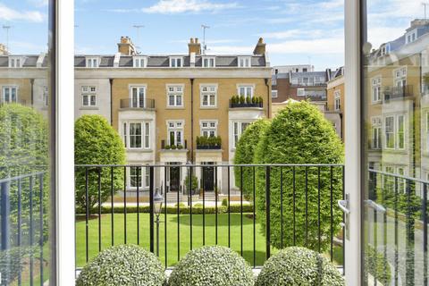 6 bedroom house for sale, Wycombe Square, Kensington W8