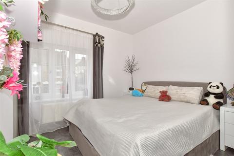 2 bedroom terraced house for sale, Bowes Road, Strood, Rochester, Kent