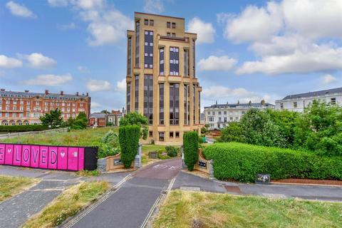 1 bedroom flat for sale, Clarence Parade, Southsea, Hampshire