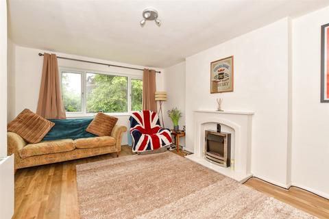 2 bedroom maisonette for sale, London Road, Tonbridge, Kent