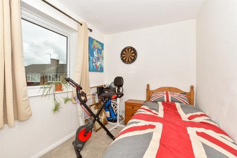 2 bedroom maisonette for sale, London Road, Tonbridge, Kent