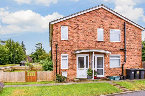 2 bedroom maisonette for sale, London Road, Tonbridge, Kent