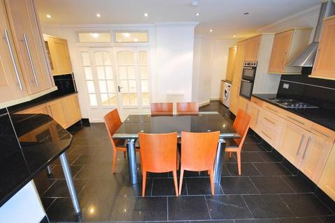 4 bedroom end of terrace house for sale, ST RAPHAELS WAY, LONDON, NW10 0NU