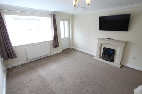 3 bedroom semi-detached house to rent, Aldenham Park, Kingswood, Hull, East Riding Of Yorkshire, HU7